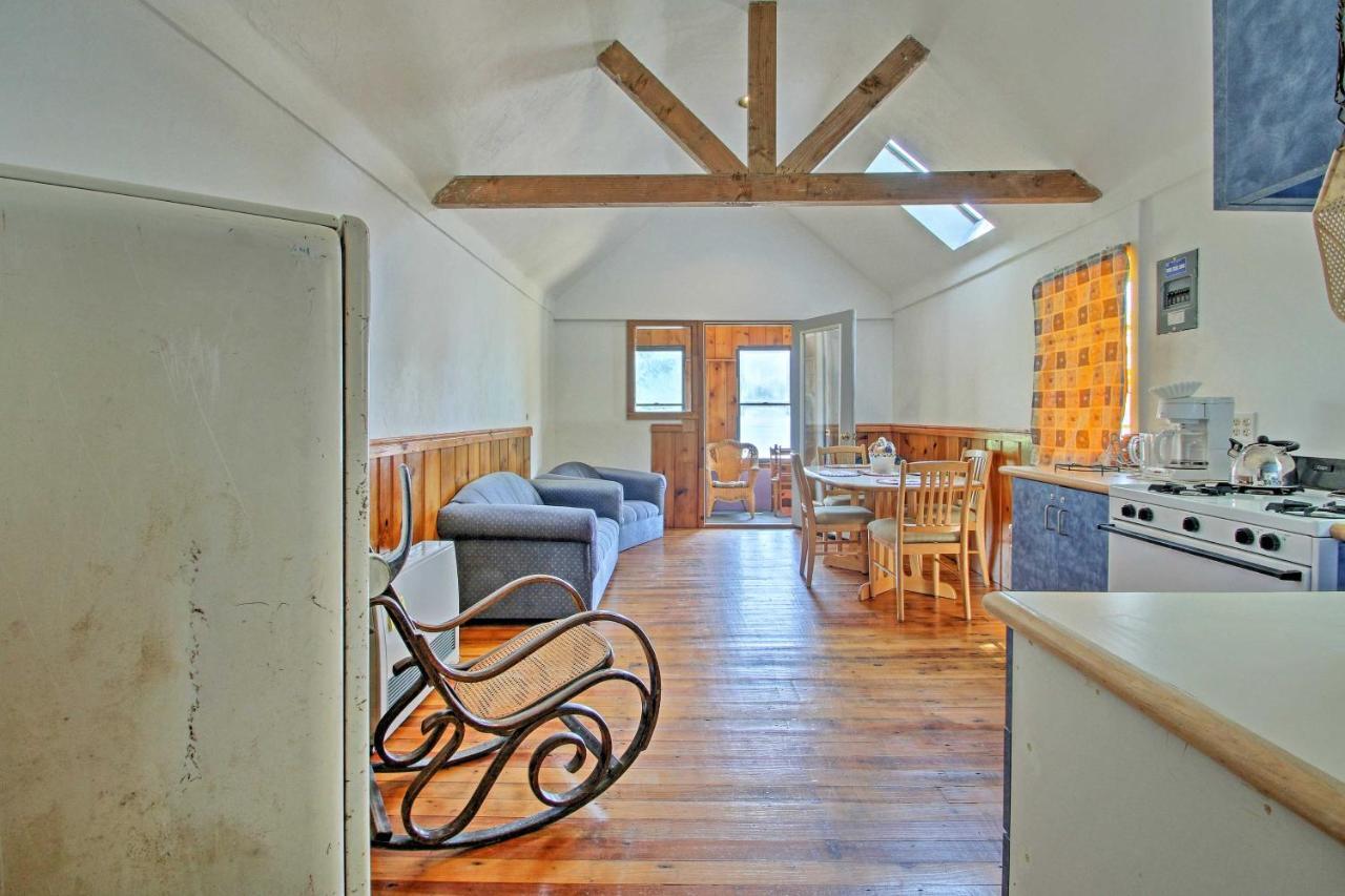 Lakefront Rumney Retreat With Shared Dock And Beach! Bagian luar foto