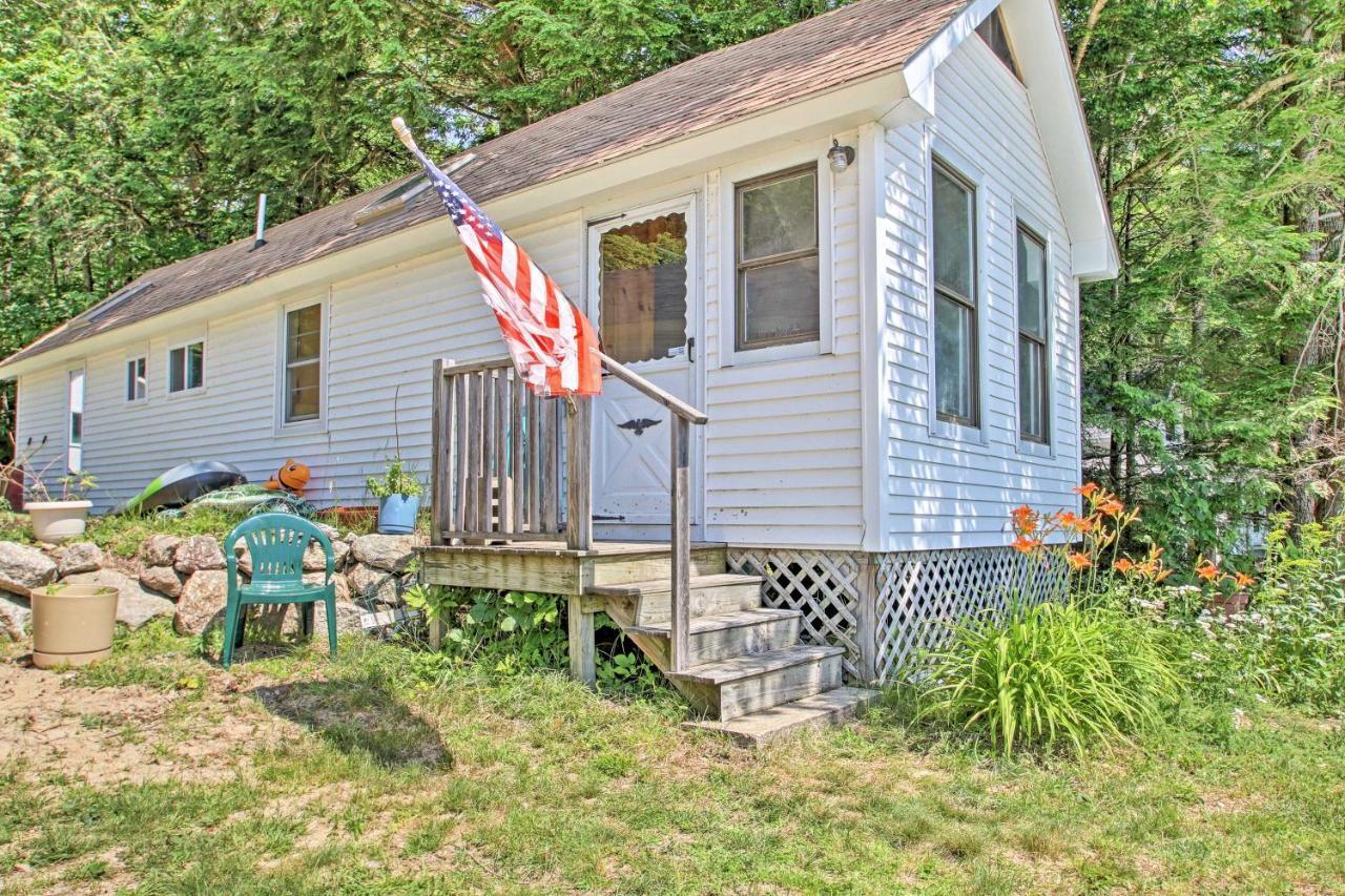 Lakefront Rumney Retreat With Shared Dock And Beach! Bagian luar foto