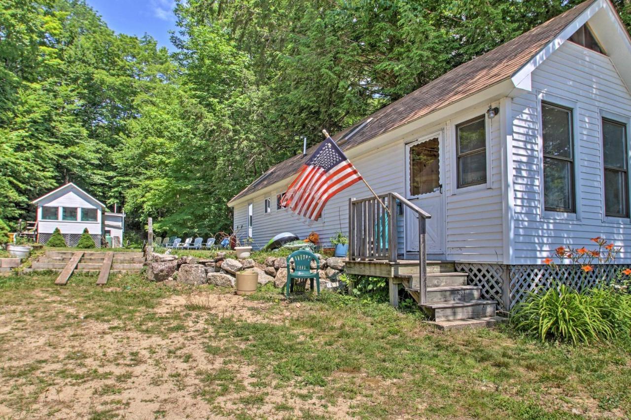 Lakefront Rumney Retreat With Shared Dock And Beach! Bagian luar foto