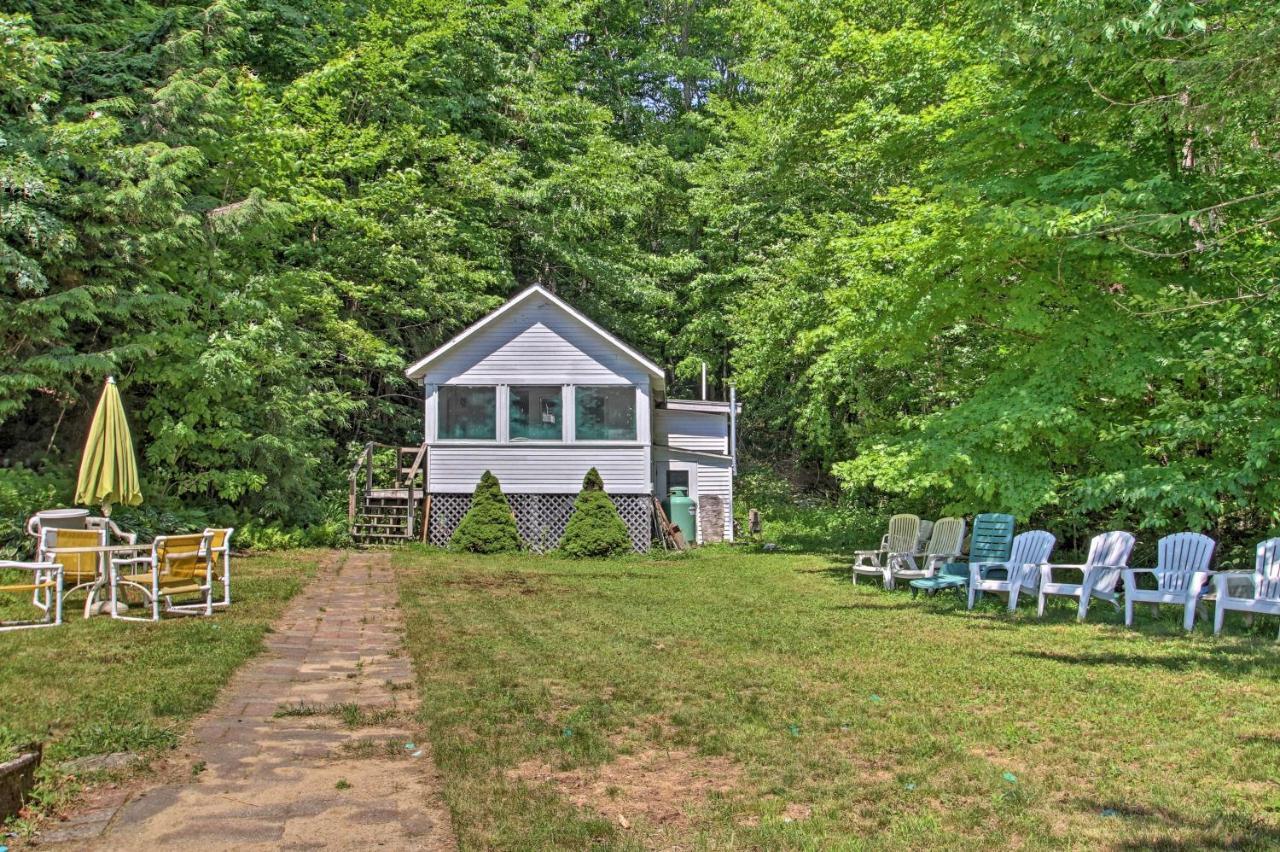 Lakefront Rumney Retreat With Shared Dock And Beach! Bagian luar foto